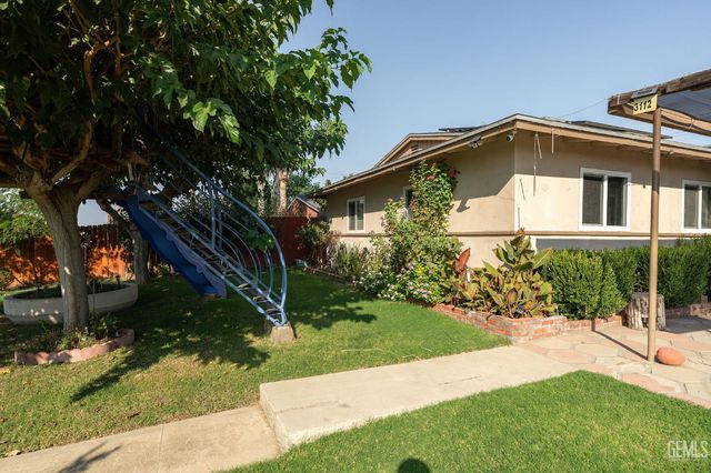 3112 Lexington Avenue, Bakersfield, CA 93306