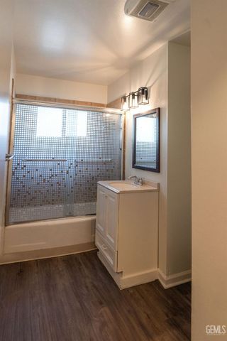 3112 Lexington Avenue, Bakersfield, CA 93306