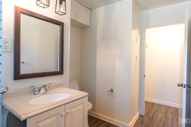 3112 Lexington Avenue, Bakersfield, CA 93306