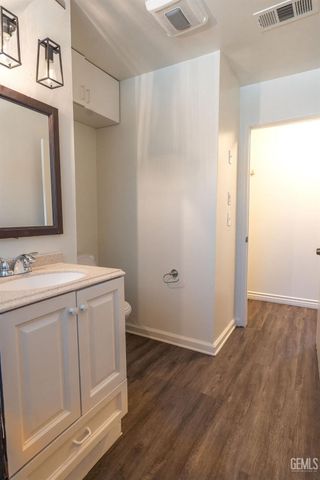 3112 Lexington Avenue, Bakersfield, CA 93306