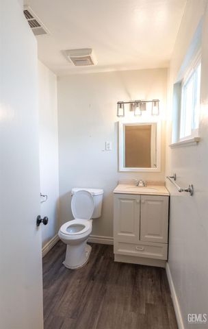 3112 Lexington Avenue, Bakersfield, CA 93306