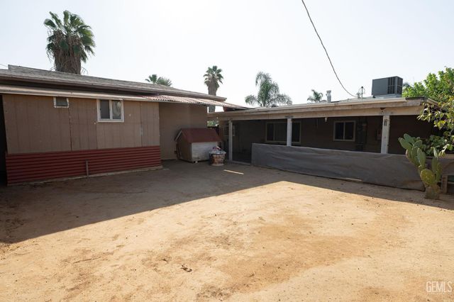 3112 Lexington Avenue, Bakersfield, CA 93306