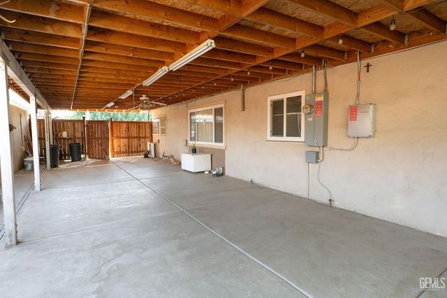 3112 Lexington Avenue, Bakersfield, CA 93306