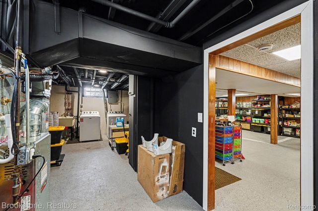 29646 Robert Drive, Livonia, MI 48150