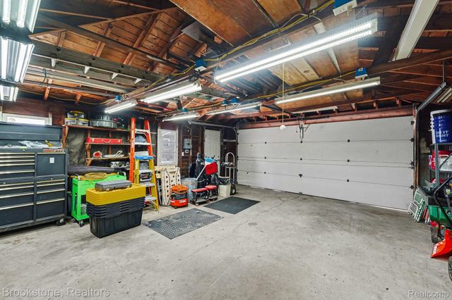 29646 Robert Drive, Livonia, MI 48150