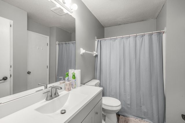 9043 Waconia Street NE, Blaine, MN 55449