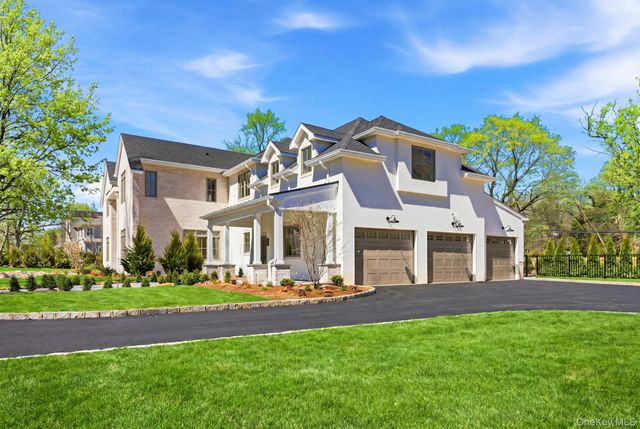 25 W Creek Farms Road, Sands Point, NY 11050