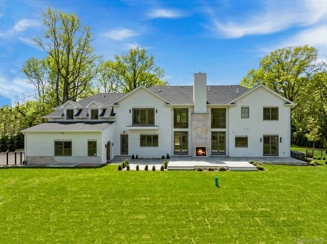 25 W Creek Farms Road, Sands Point, NY 11050