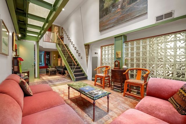 27 Chestnut Street GA, Boston, MA 02108