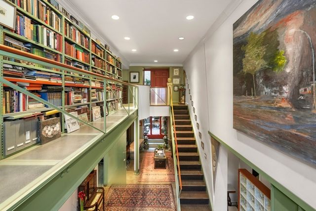 27 Chestnut Street GA, Boston, MA 02108