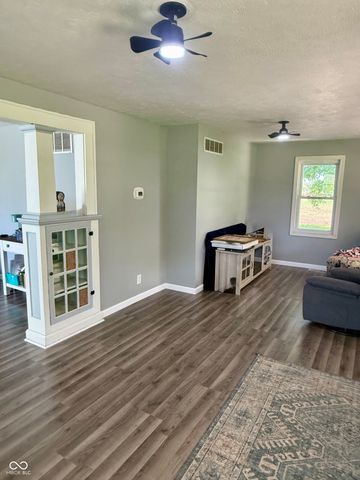 6913 E County Road 200 N, Coatesville, IN 46121