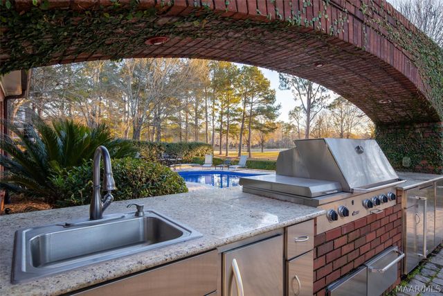 9841 Wynchase Circle, Montgomery, AL 36117