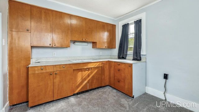 621 E Grand Boulevard, Iron Mountain, MI 49801