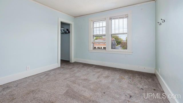 621 E Grand Boulevard, Iron Mountain, MI 49801