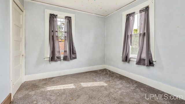 621 E Grand Boulevard, Iron Mountain, MI 49801