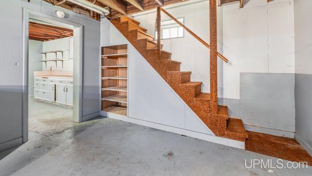 621 E Grand Boulevard, Iron Mountain, MI 49801