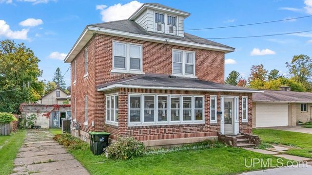 621 E Grand Boulevard, Iron Mountain, MI 49801