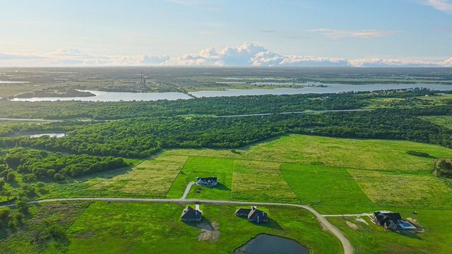 1060 Grison Circle, Corsicana, TX 75109