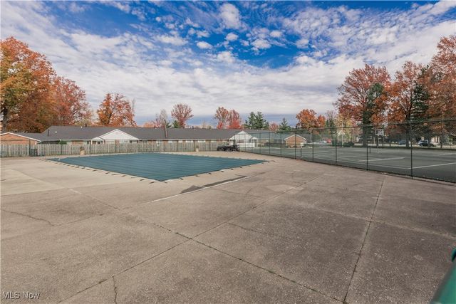 5551 Ivy Court, Willoughby, OH 44094