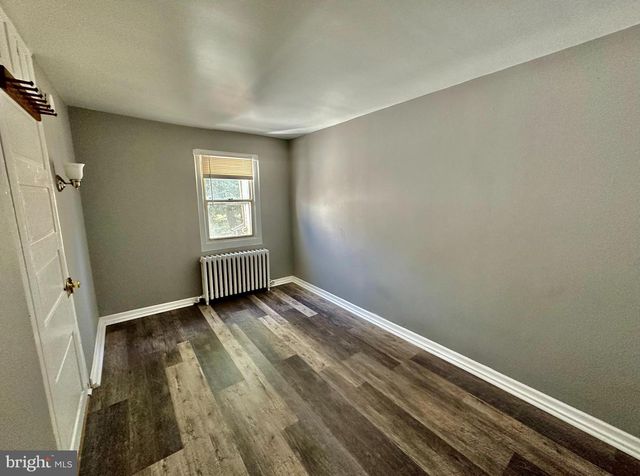 405 LAWRENCE ST, Burlington, NJ 08016