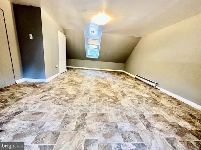 405 LAWRENCE ST, Burlington, NJ 08016