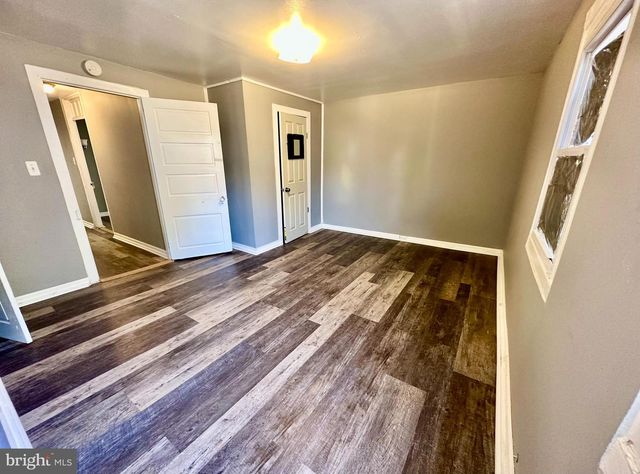 405 LAWRENCE ST, Burlington, NJ 08016