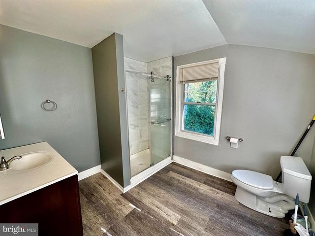 405 LAWRENCE ST, Burlington, NJ 08016