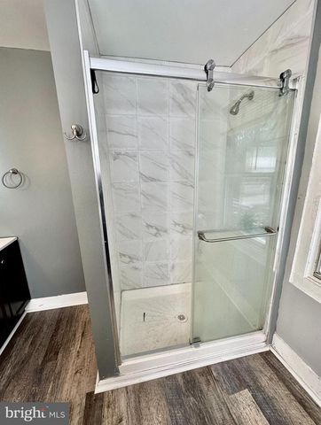 405 LAWRENCE ST, Burlington, NJ 08016
