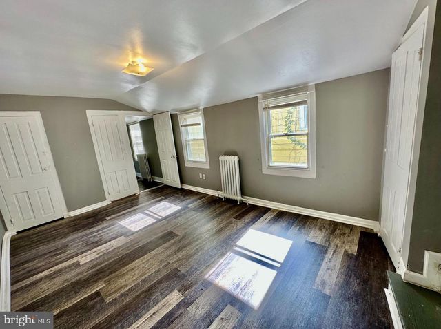 405 LAWRENCE ST, Burlington, NJ 08016