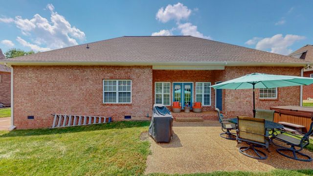 213 James Matthew Ln, Mount Juliet, TN 37122