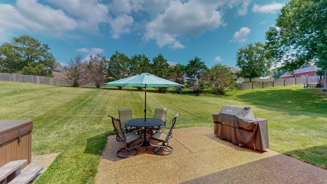 213 James Matthew Ln, Mount Juliet, TN 37122