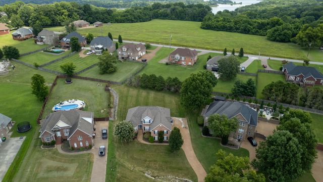 213 James Matthew Ln, Mount Juliet, TN 37122
