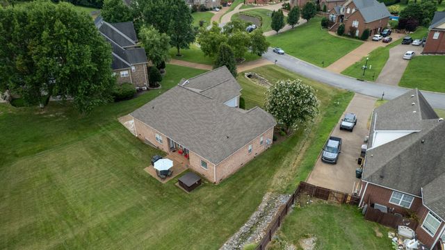 213 James Matthew Ln, Mount Juliet, TN 37122