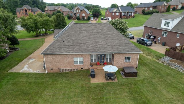 213 James Matthew Ln, Mount Juliet, TN 37122