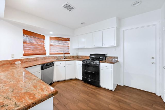 20031 Sunny Shores Drive, Humble, TX 77346