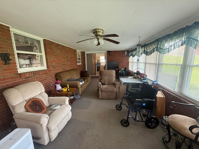 2225 Old Boonesboro Road, Winchester, KY 40391