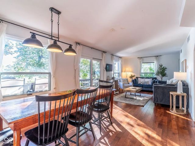 8710 E Susanna Lane, North Webster, IN 46555