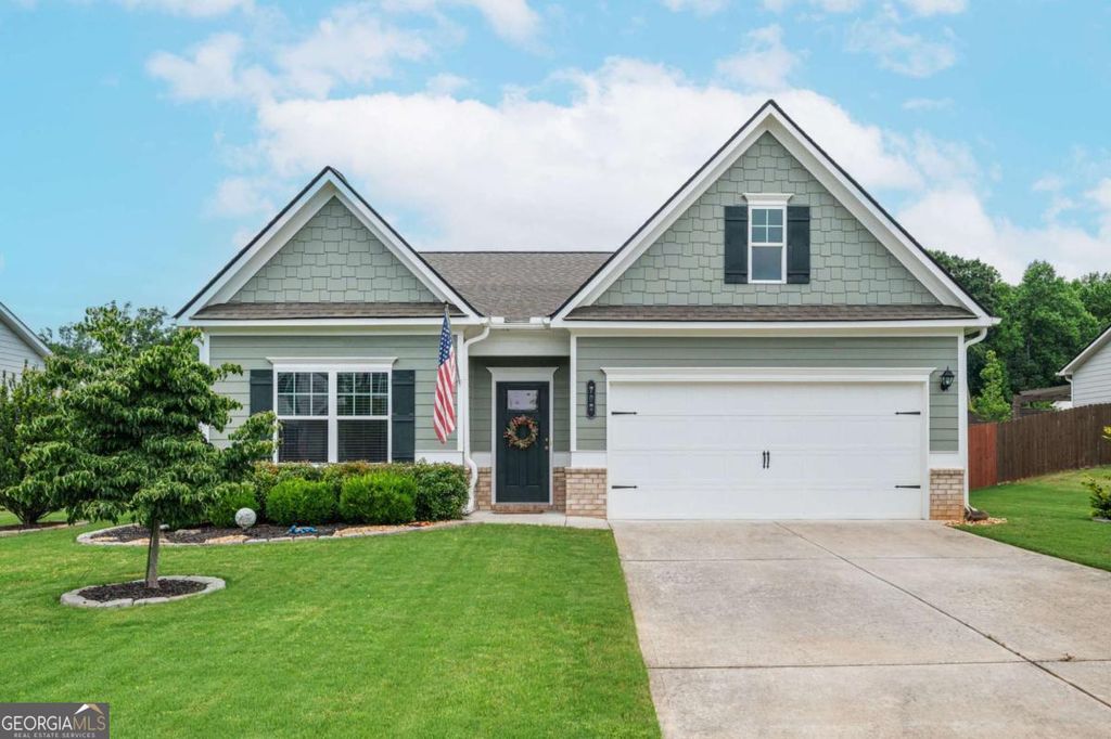 702 Owens Circle, Canton, GA 30115