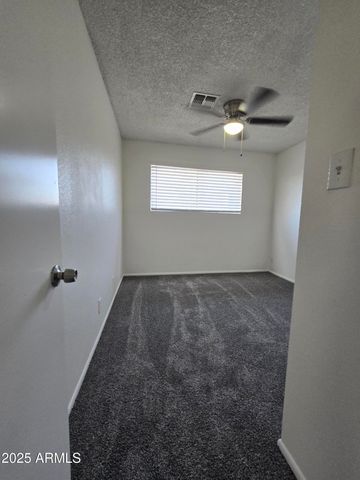2211 W PECAN Road, Phoenix, AZ 85041