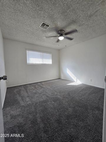 2211 W PECAN Road, Phoenix, AZ 85041