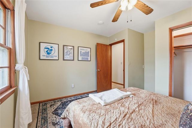 927 W 78th Street, Kansas City, MO 64114