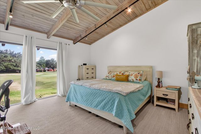 5516 Alakoko Drive, Diamondhead, MS 39525