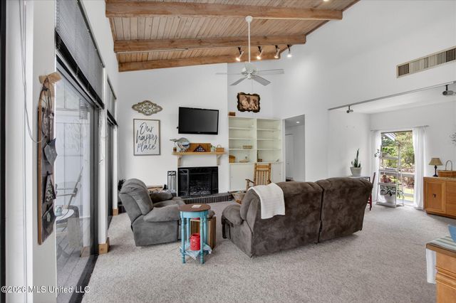 5516 Alakoko Drive, Diamondhead, MS 39525