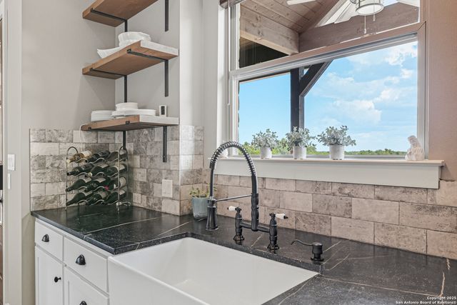 516 Oak Haven, Spring Branch, TX 78070