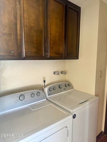 7121 GRAN VIDA Drive, El Paso, TX 79912