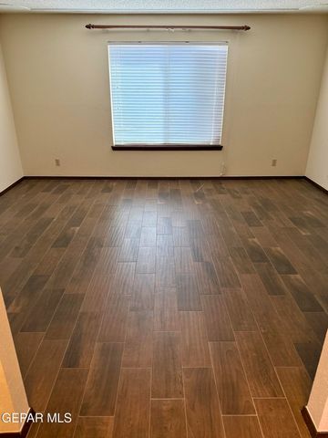 7121 GRAN VIDA Drive, El Paso, TX 79912