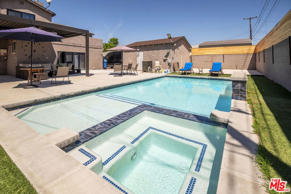 9410 S 4th Avenue, Inglewood, CA 90305