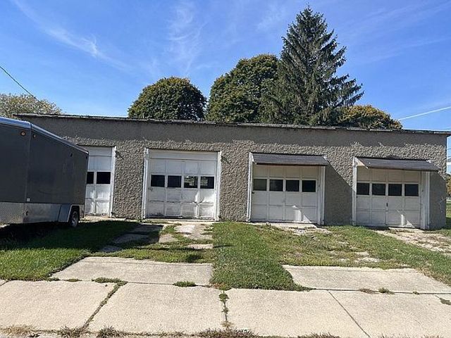 11 Lehigh Avenue, Oglesby, IL 61348