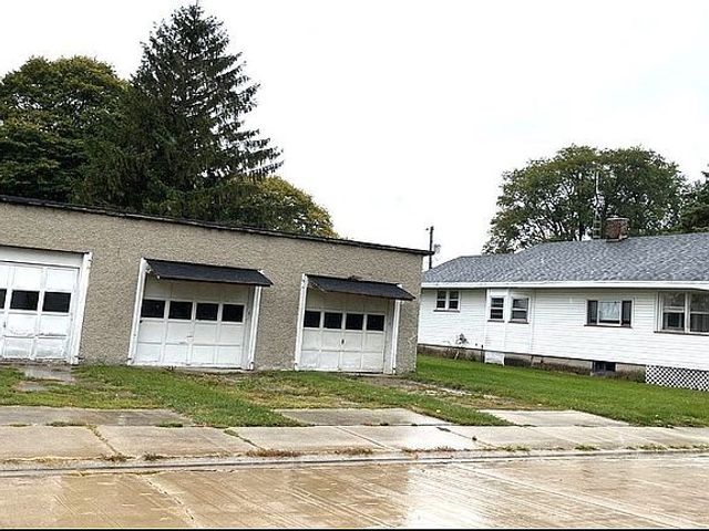 11 Lehigh Avenue, Oglesby, IL 61348