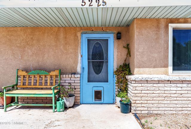 5225 Apache Trail, Las Cruces, NM 88012